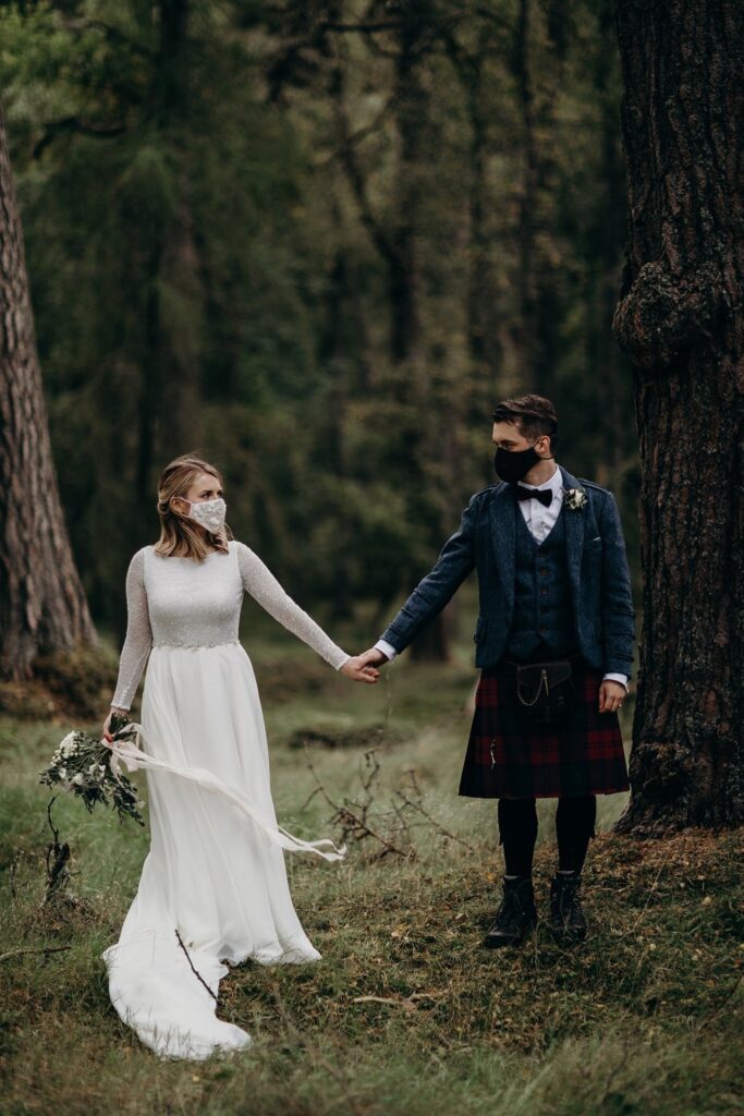 covid-19 scotland - Highland micro wedding - Lauren and Philip - Riemore Estate 1