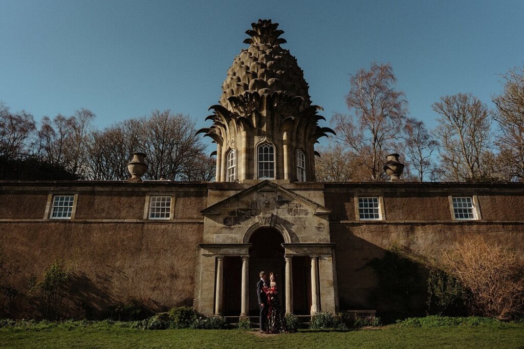 elopement photography outdoor national trust wedding the pineapple dunmore