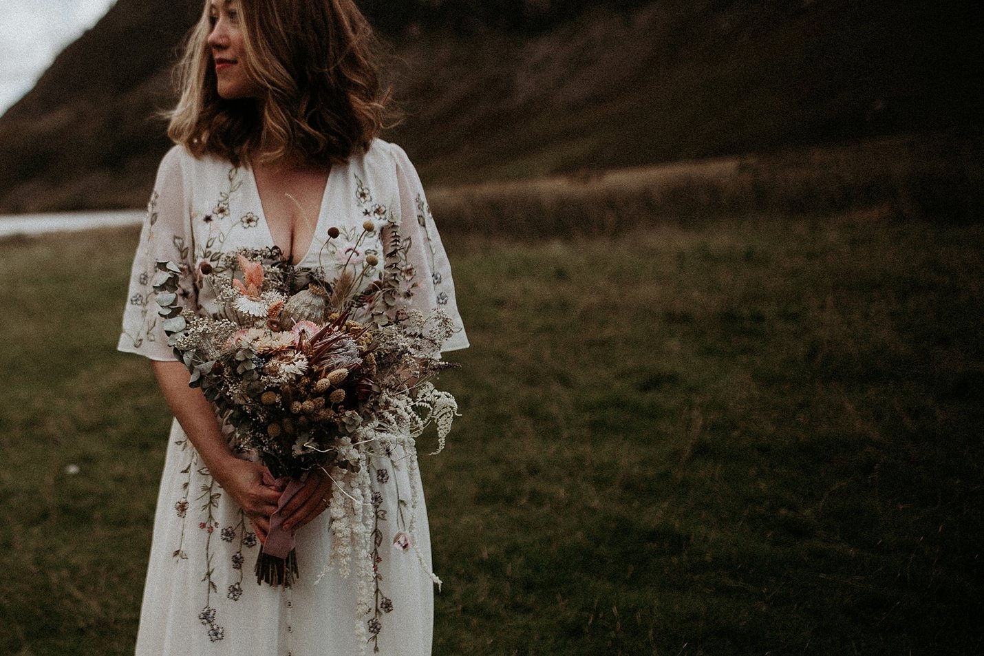 glencoe elopement mountain scenery loch Achtriochtan pastel dried flower bouquet flowers by minty